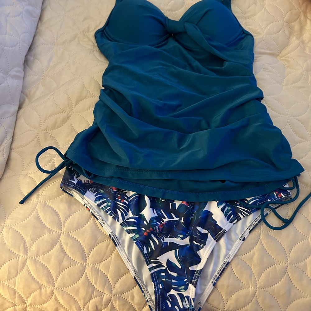 Cupshe Blue Tropical Print Swimsuit